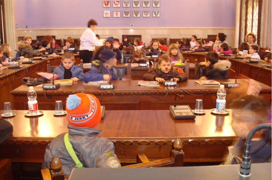 I bambini della Manara Valgimigli in visita alla Provincia