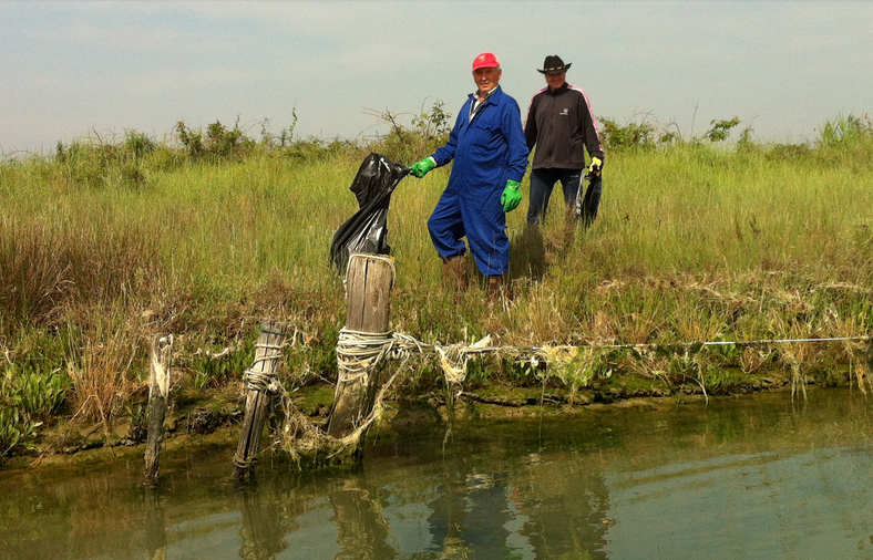 Giornata ecologica in Piallassa con mamma e papà