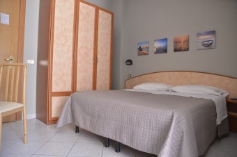 Love Family Hotel