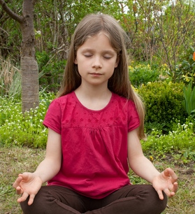 Bologna, lezioni di yoga alla scuola elementare