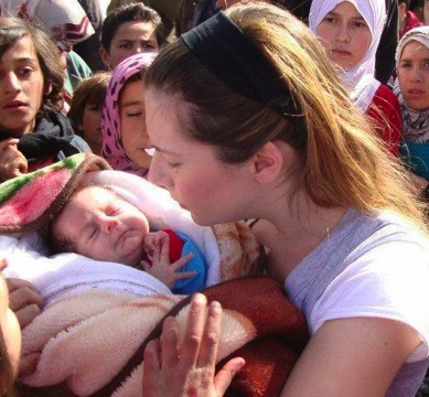 Elisa, mamma modenese: "Insieme possiamo aiutare i bambini siriani"