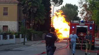 incendio in via Sant'Alberto: esplode tubatura del gas