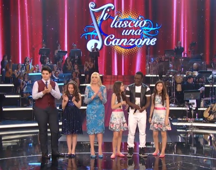 Sospeso il programma 'Ti lascio una canzone'. L'Associazione Genitori: "Finalmente"