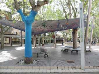 Yarn Bombing a Bellaria
