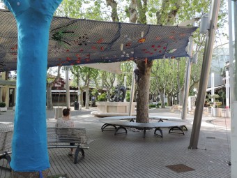 Yarn Bombing a Bellaria