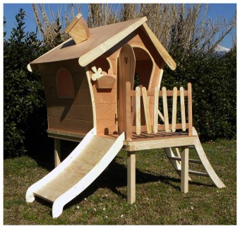 dream house con scivolo e palafitta