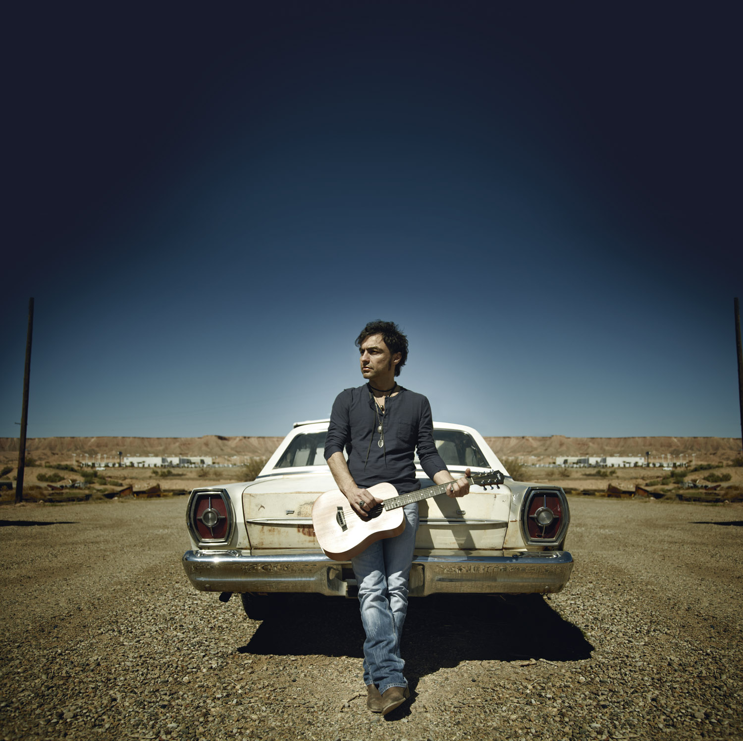 Marco Ligabue arriva a "Casola è una Favola": "Canto le cose che contano, prima che si perdano"