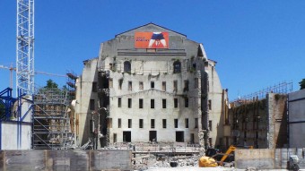 cattelan_ferrari_teatro_galli_01.1435758772