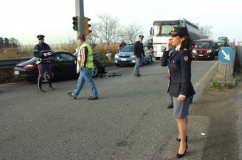 "Ogni multa che facciamo per noi è un fallimento". Caterina Luperto sul luogo di un incidente (foto di Massimo Argnani)