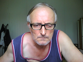 Silvio Lombardini, disperato perché la figlia di sei anni e mezza, malata di un grave tumore, viene trattenuta in Ucraina dalla madre