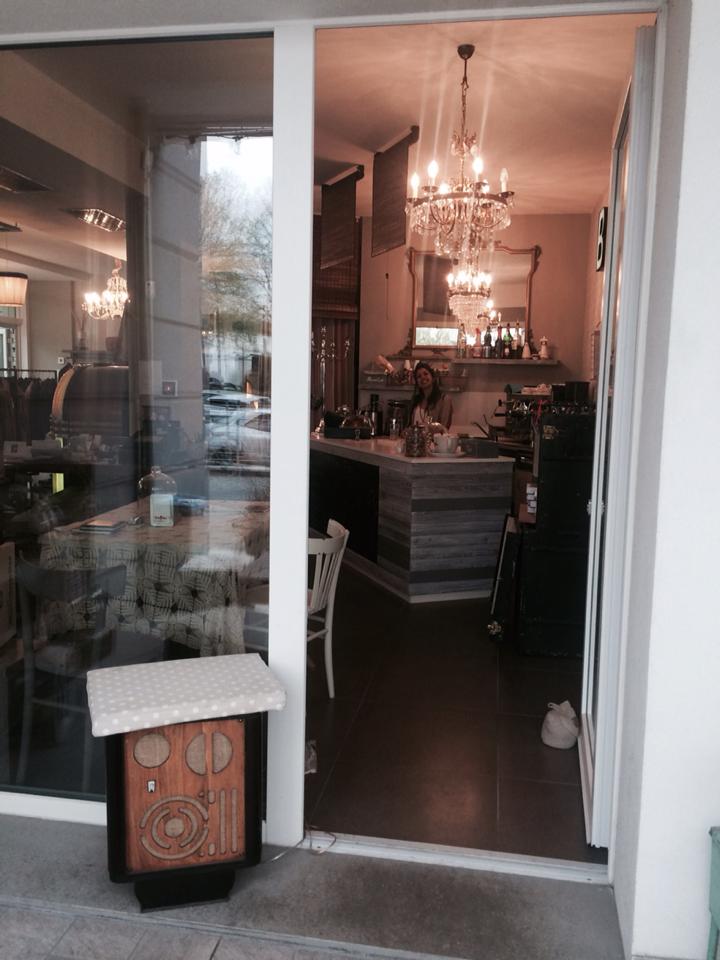 interno bar moncicci