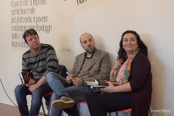 L'incontro con Lorenzo Marone (al centro)