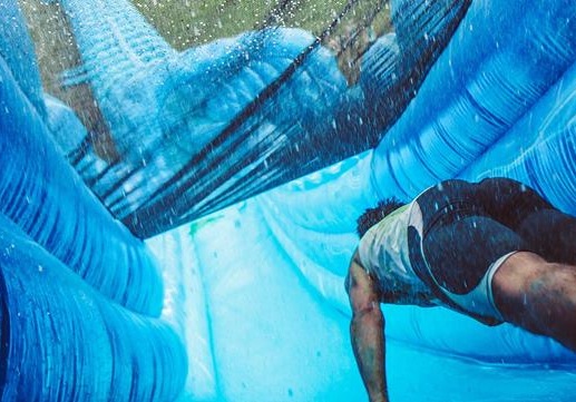 Slide in Town, il mega scivolo acquatico arriva in Romagna