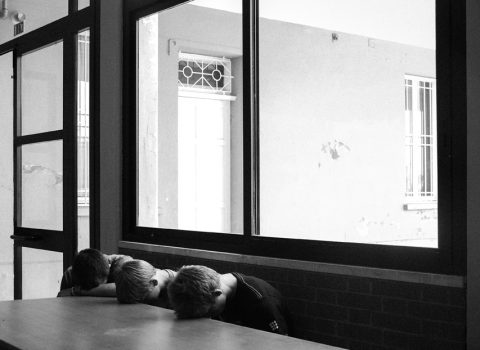 Arrivi e partenze: l'accoglienza dei bambini bielorussi in tredici scatti