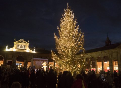 Lugo, raccolta di giocattoli per i bimbi meno fortunati