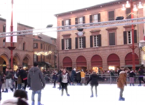 Una piazza tante storie alla casetta di cristallo a Forlì