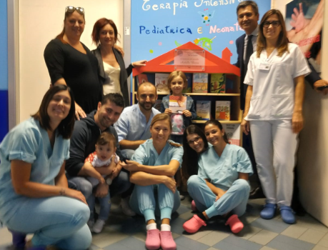 Pediatria, una nuova libreria e tanti libri per il Bufalini