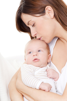 Gravidanza e dopo parto: decine di incontri al Babylon di Forlì. Iniziative anche per i papà