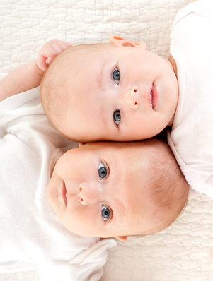 Mamma da record: tre coppie di gemelli in due anni!