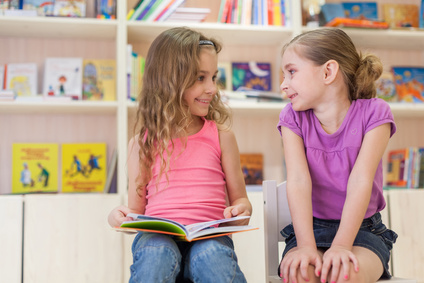 Libri fatti a mano dai bambini per imparare i corretti stili di vita