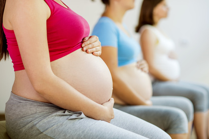 Punti nascita aperti in deroga: "Minaccia alla salute di mamme e bimbi"