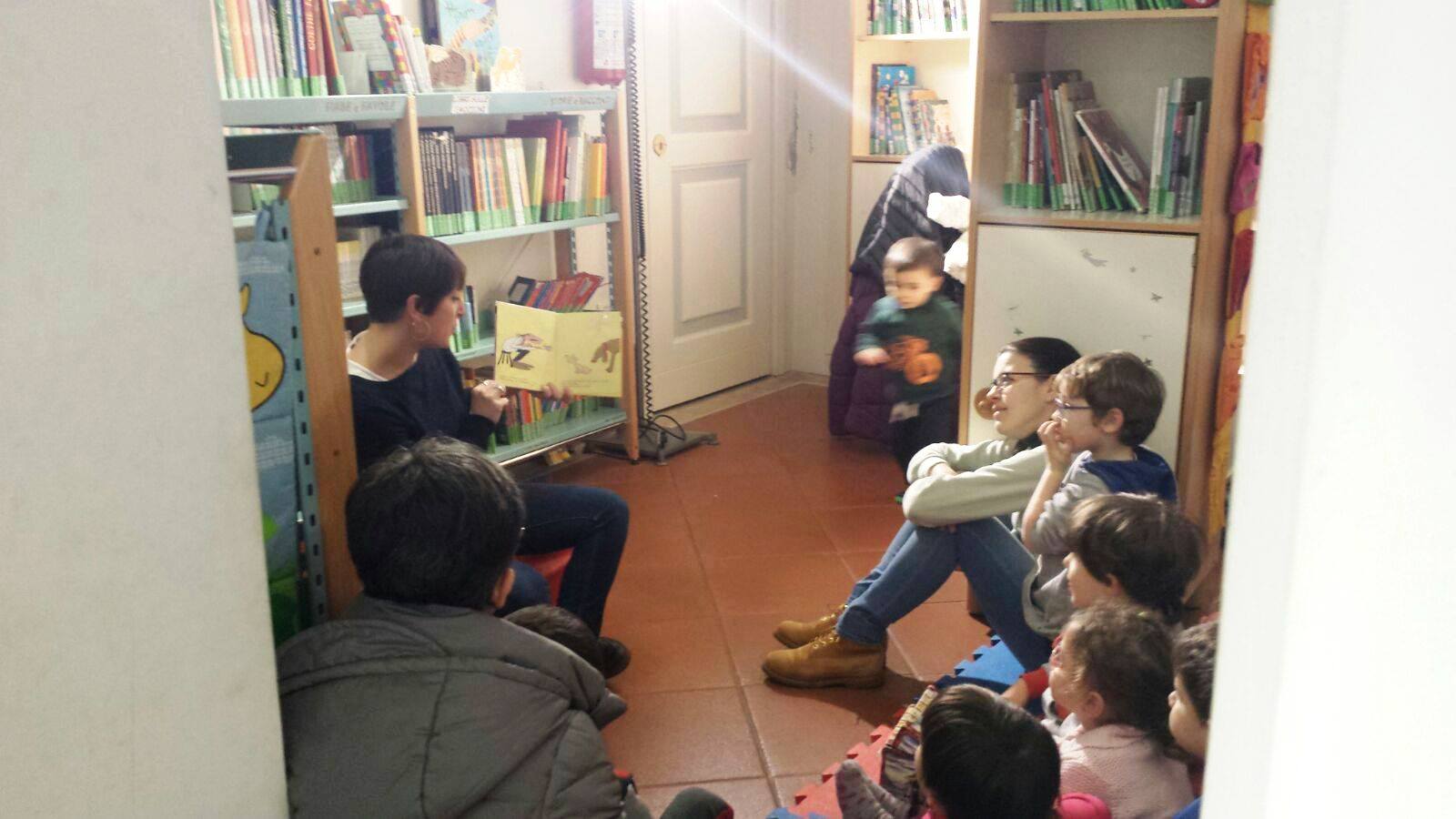 "Tell me a story": in biblioteca la domenica diventa bilingue