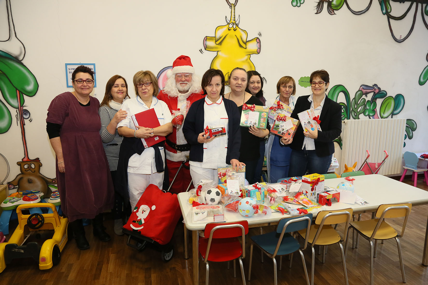 Imola, pioggia di regali alla pediatria da parte del Cral Ausl