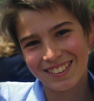 Andrea e le infradito blu: "Dopo la perdita di mio figlio, un fiume di amore"