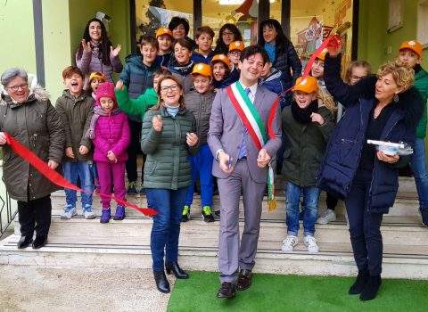 Da cinquant'anni sul mare: la scuola Anna Frank festeggia