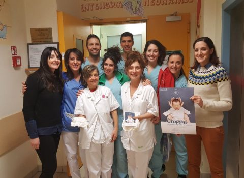 Tin di Rimini e Cesena, donati abiti in fibra di latte per i prematuri
