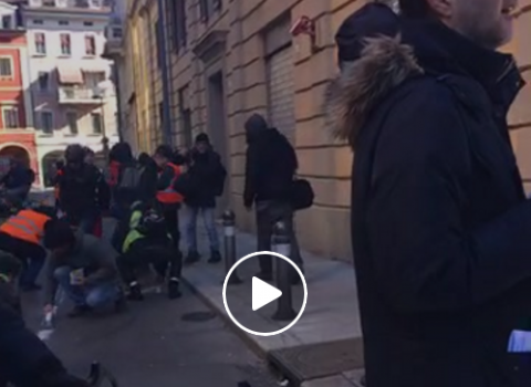 Bologna: mamma e papà si fanno la pista ciclabile da soli